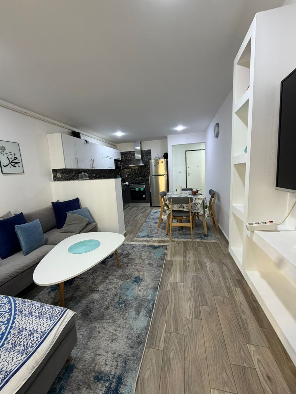 Appartement F3 de 100m² à louer - Confort et emplacement idéal | 18 000 DZD / nuit