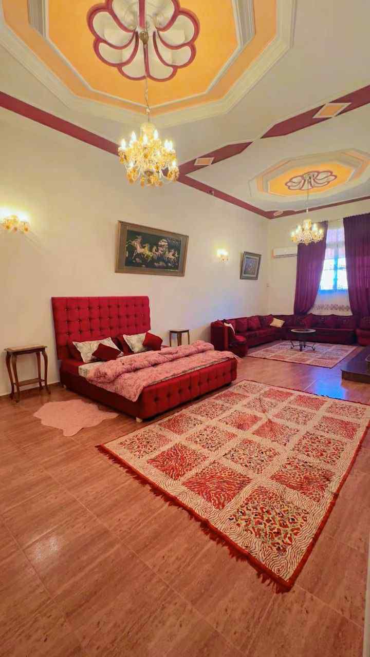 Belle villa avec piscine à louer à Trait d’Union – À côté d’Hotel Oran Bay | 45 000 DZD / nuit