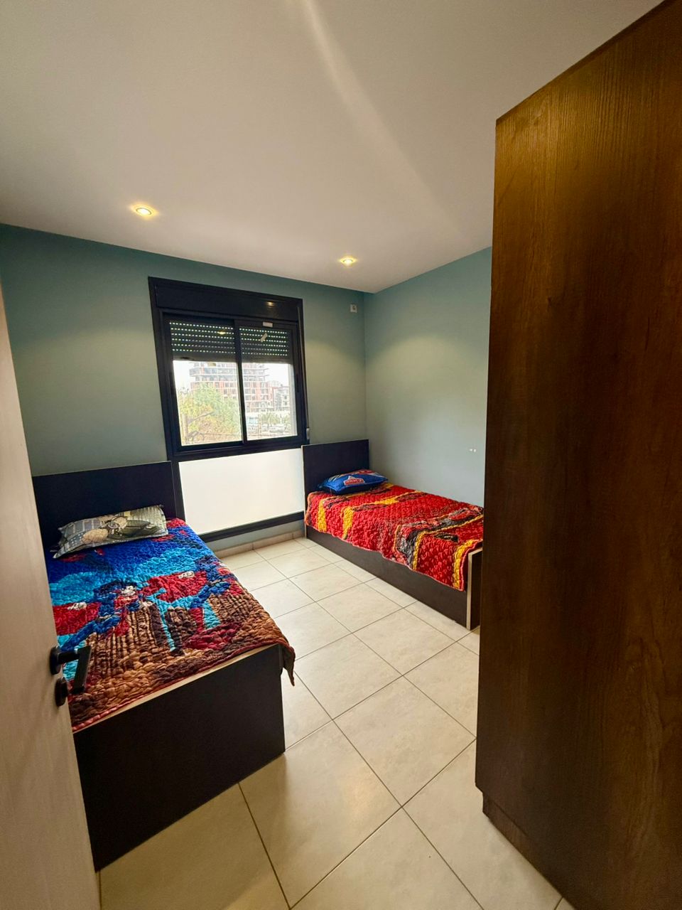 Appartement F4 de 115 m² à Bir El Djir – Résidence avec ascenseur et parking | 1er étage