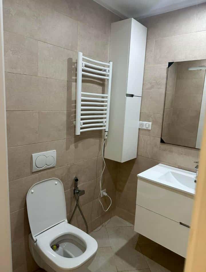 Appartement à louer par nuit à Benabed Tower Oran – Emplacement idéal à côté de Mobilart